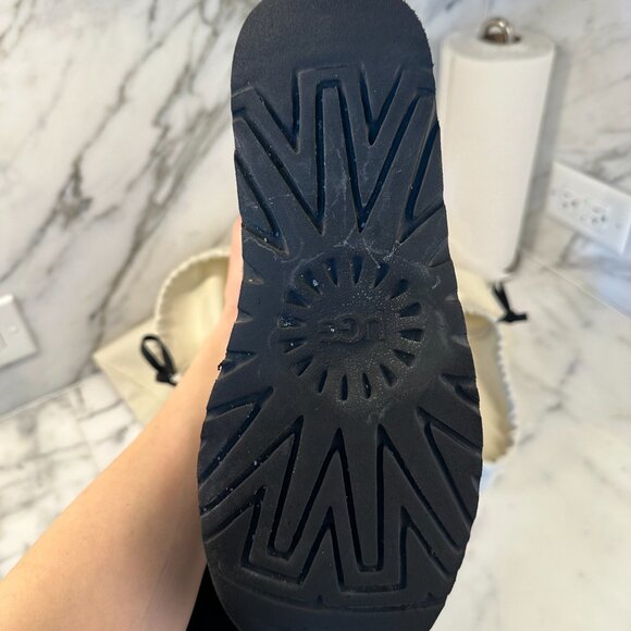 UGG Womens Classic Mini Platform Boots Black Size 10 - Picture 6 of 11